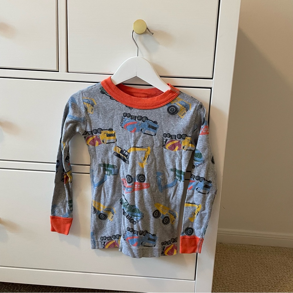 Hanna Andersson Construction Print Long Sleeve Pajama Top Size 4